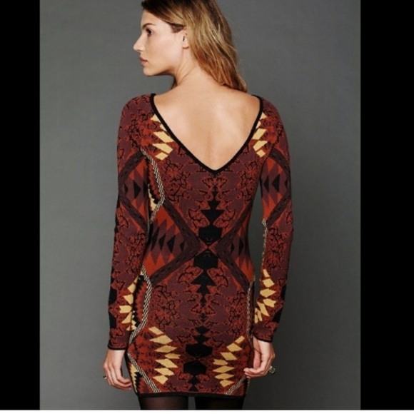 FREE PEOPLE SWEATER DRESS BOHO STRETCH BOHEMIAN PATTERN LONG SLV BODYCON DRESS L - Picture 5 of 17